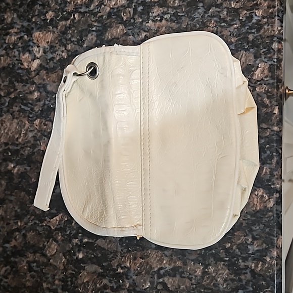 H&M ladies clutch - Picture 3 of 5